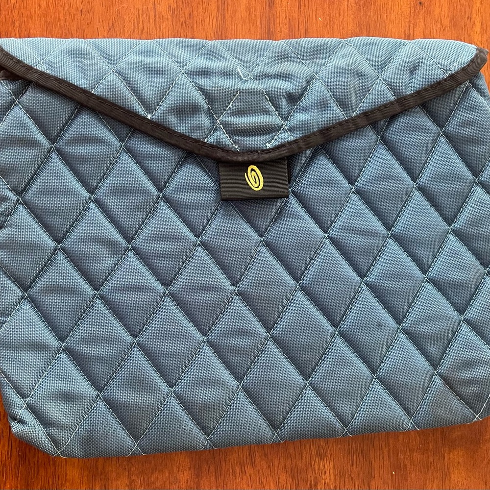 GUC Timbuk2 Laptop Sleeve - Size M Blue w/Black